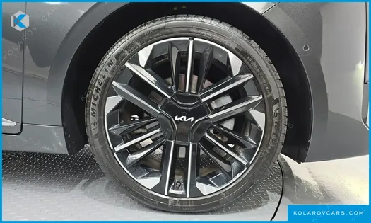 KIA K8 SIGNATURE