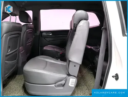 KGM - SSANGYONG KORANDO 4WD EXTREME 9-SEATER