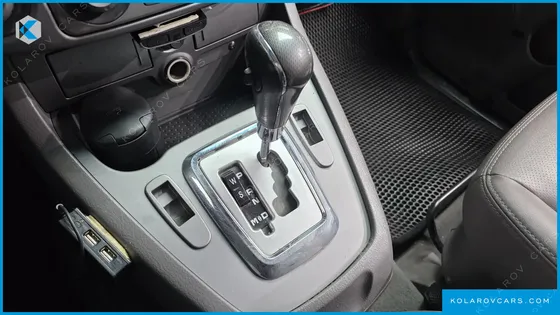 KGM - SSANGYONG KORANDO 4WD LT 11-SEATER