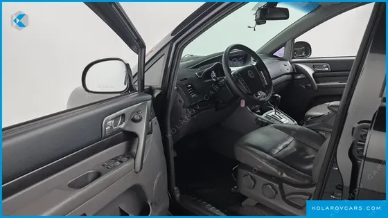 KGM - SSANGYONG KORANDO 4WD LT 11-SEATER
