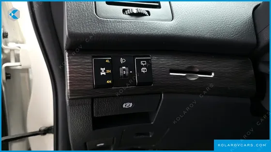 KGM - SSANGYONG KORANDO 4WD OUTDOOR EDITION 9-SEATER