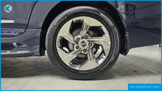 KGM - SSANGYONG KORANDO 4WD EXTREME SPORT 9-SEATER