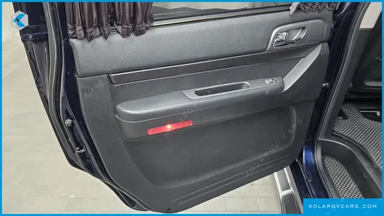 KGM - SSANGYONG KORANDO 4WD EXTREME SPORT 9-SEATER