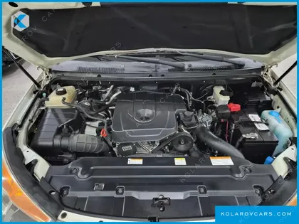 KGM - SSANGYONG KORANDO 4WD OUTDOOR EDITION 9-SEATER