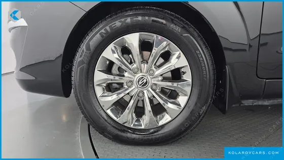 KGM - SSANGYONG KORANDO 4WD CHATEAU 9-SEATER