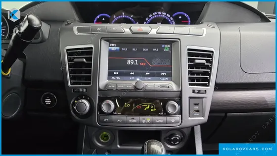 KGM - SSANGYONG KORANDO 4WD CHATEAU 9-SEATER