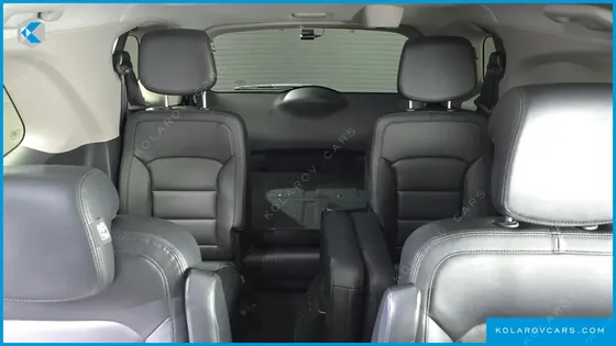 KGM - SSANGYONG KORANDO 4WD CHATEAU 9-SEATER