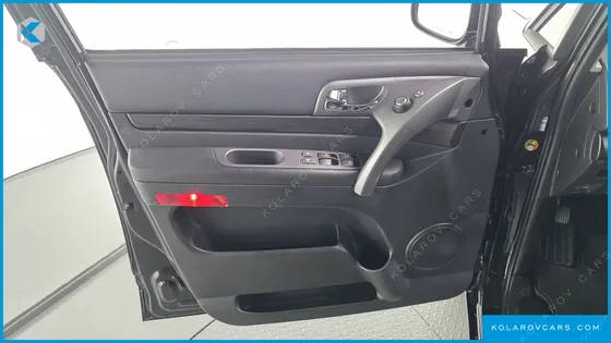 KGM - SSANGYONG KORANDO 4WD CHATEAU 9-SEATER