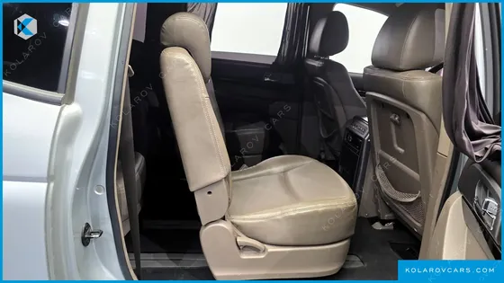 KGM - SSANGYONG KORANDO 4WD CHATEAU 9-SEATER