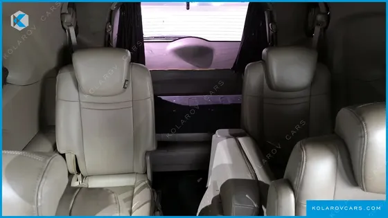 KGM - SSANGYONG KORANDO 4WD CHATEAU 9-SEATER