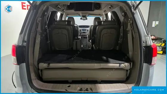 KGM - SSANGYONG KORANDO 4WD CHATEAU 9-SEATER