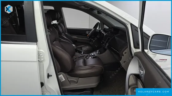 KGM - SSANGYONG KORANDO 4WD OUTDOOR EDITION 9-SEATER