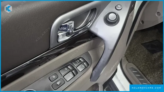 KGM - SSANGYONG KORANDO 4WD OUTDOOR EDITION 9-SEATER