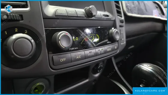 KGM - SSANGYONG KORANDO 4WD TX 9-SEATER