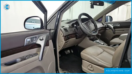KGM - SSANGYONG KORANDO 4WD CHATEAU 11-SEATER