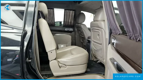 KGM - SSANGYONG KORANDO 4WD CHATEAU 11-SEATER