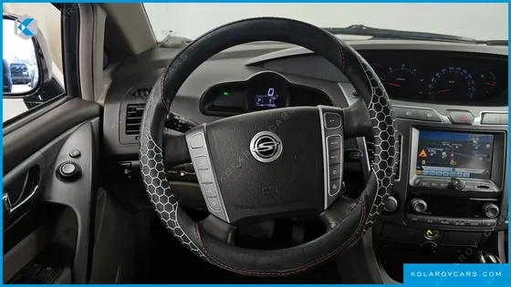 KGM - SSANGYONG KORANDO 4WD CHATEAU 11-SEATER