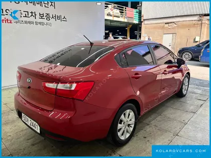 KIA PRIDE 1.4 MPI SEDAN