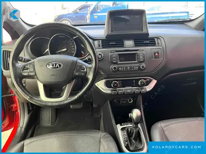 KIA PRIDE 1.4 MPI SEDAN