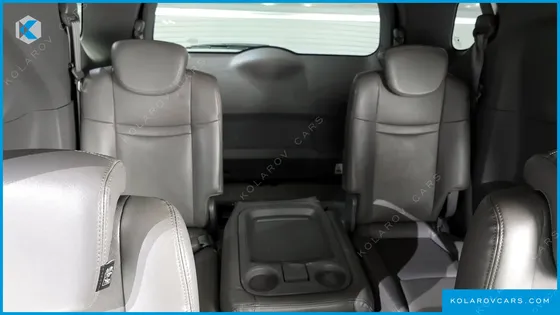 KGM - SSANGYONG KORANDO 4WD CHATEAU 9-SEATER