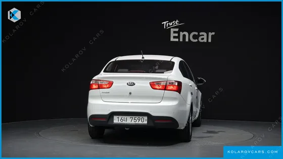 KIA PRIDE 1.4 MPI SEDAN