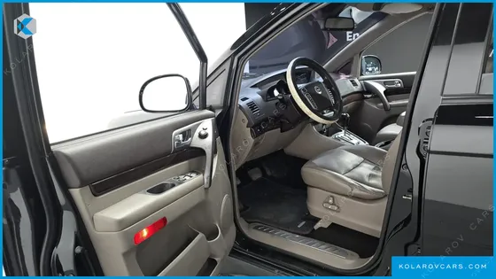 KGM - SSANGYONG KORANDO 4WD CHATEAU 11-SEATER