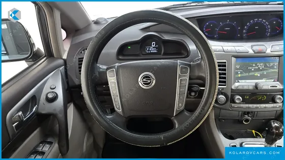 KGM - SSANGYONG KORANDO 4WD CHATEAU 11-SEATER