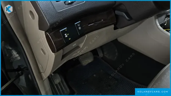 KGM - SSANGYONG KORANDO 4WD CHATEAU 11-SEATER