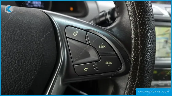 KGM - SSANGYONG KORANDO 4WD CHATEAU 9-SEATER
