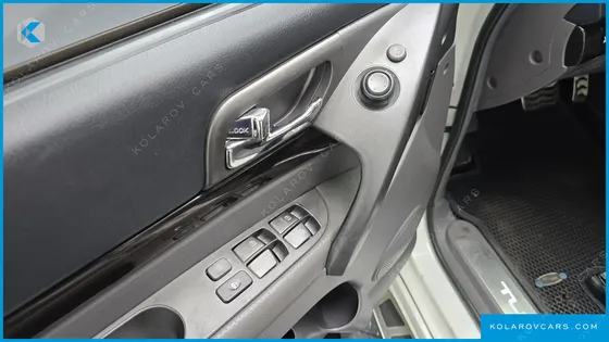 KGM - SSANGYONG KORANDO 4WD TX 9-SEATER
