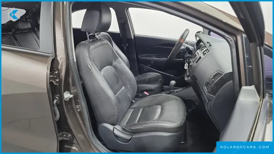 KIA PRIDE 1.4 MPI HATCHBACK