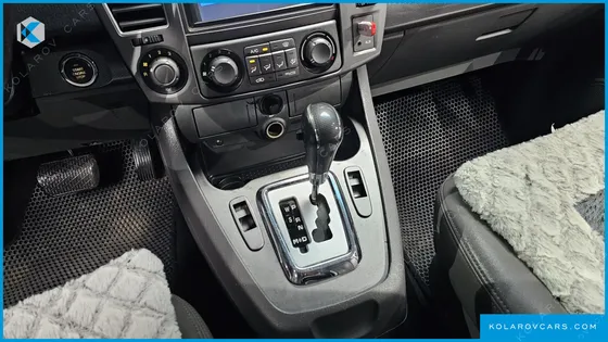 KGM - SSANGYONG KORANDO 4WD 11-SEATER ADVENTURE 60TH EDITION