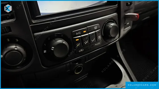 KGM - SSANGYONG KORANDO 4WD 11-SEATER ADVENTURE 60TH EDITION