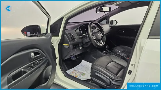 KIA PRIDE 1.6 GDI HATCHBACK