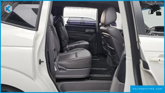 KGM - SSANGYONG KORANDO 4WD EXTREME 9-SEATER
