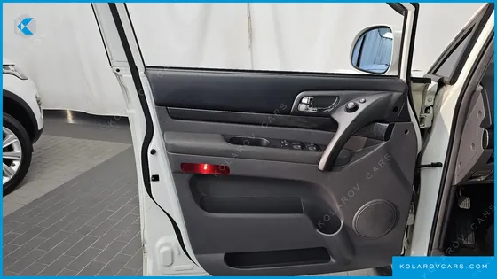KGM - SSANGYONG KORANDO 4WD EXTREME 9-SEATER
