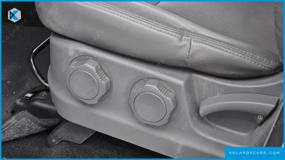 KGM - SSANGYONG KORANDO 4WD EXTREME 9-SEATER