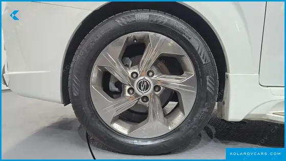KGM - SSANGYONG KORANDO 4WD EXTREME SPORT 9-SEATER
