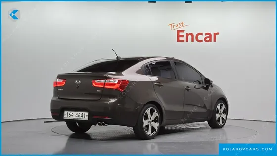 KIA PRIDE 1.6 GDI SEDAN