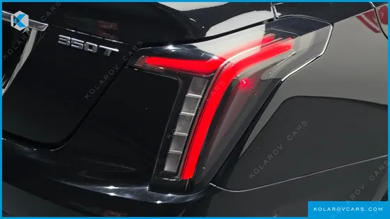 CADILLAC CT5 2.0 SPORT