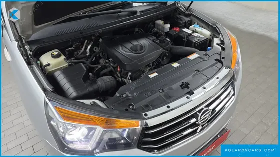 KGM - SSANGYONG KORANDO 4WD CHATEAU 9-SEATER