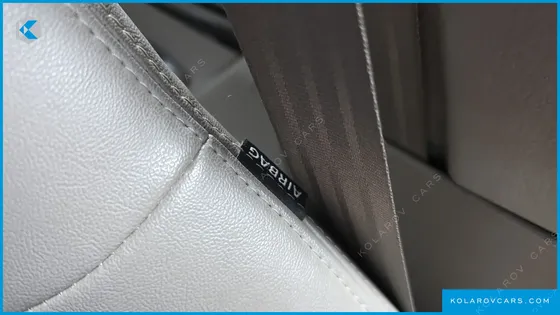 KGM - SSANGYONG KORANDO 4WD CHATEAU 9-SEATER