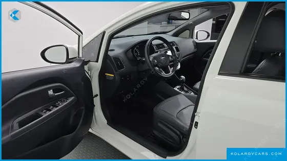 KIA PRIDE 1.6 GDI HATCHBACK
