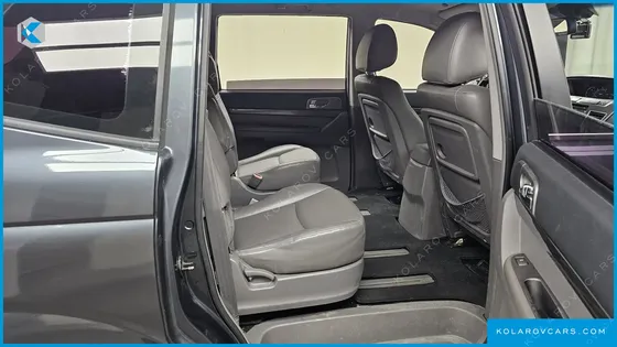 KGM - SSANGYONG KORANDO 4WD EXTREME 9-SEATER
