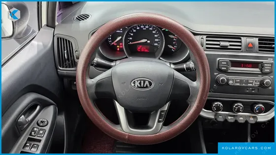 KIA PRIDE 1.4 MPI SEDAN