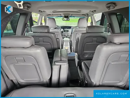KGM - SSANGYONG KORANDO 4WD LT 9-SEATER