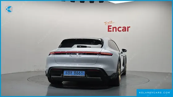 PORSCHE TAYCAN TURBO CROSS TURISMO