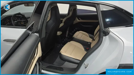 PORSCHE TAYCAN TURBO CROSS TURISMO