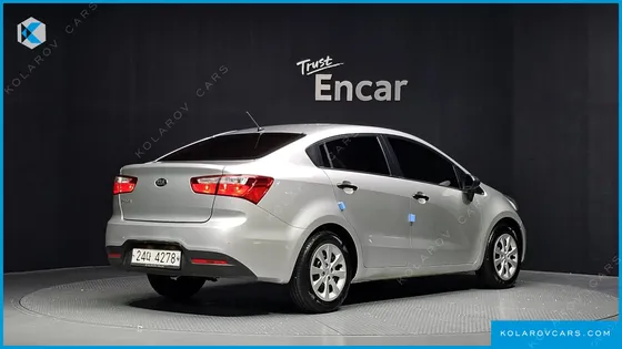 KIA PRIDE 1.4 MPI SEDAN