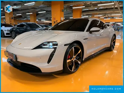 PORSCHE TAYCAN 4S